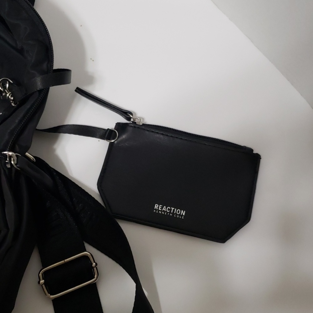 Kenneth Cole backpack - Picture 5 of 6